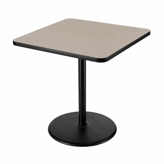 Tavolo quadrato con piano in MDF e base in metallo nero
